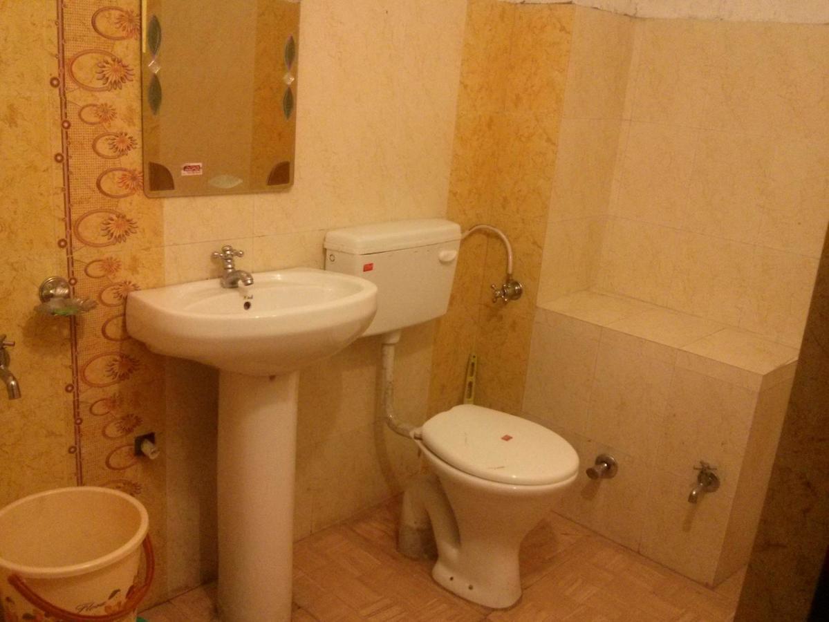 Hotel Bharmour View Brāhmaur Стая снимка