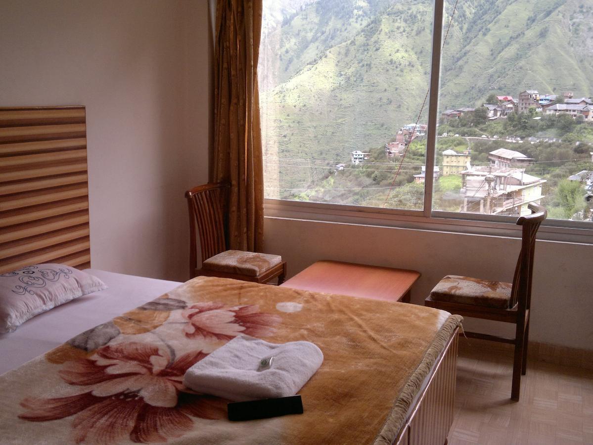 Hotel Bharmour View Brāhmaur Стая снимка